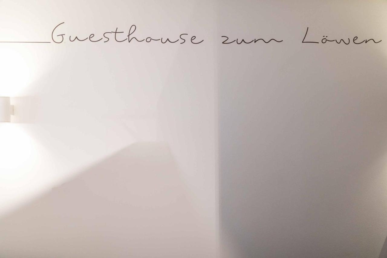 Cooper L Zum Loewen Merano