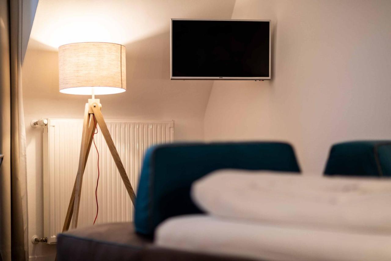 Cooper L Zum Loewen Guest house *